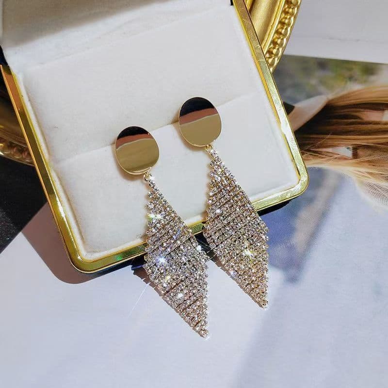 2024 Trendy Exaggerated Earrings Fully Paved With Rhinestones. Luxurious Rhombus Design, Distinctive And Versatile, Perfect For Banquets And Formal Occasions. 3