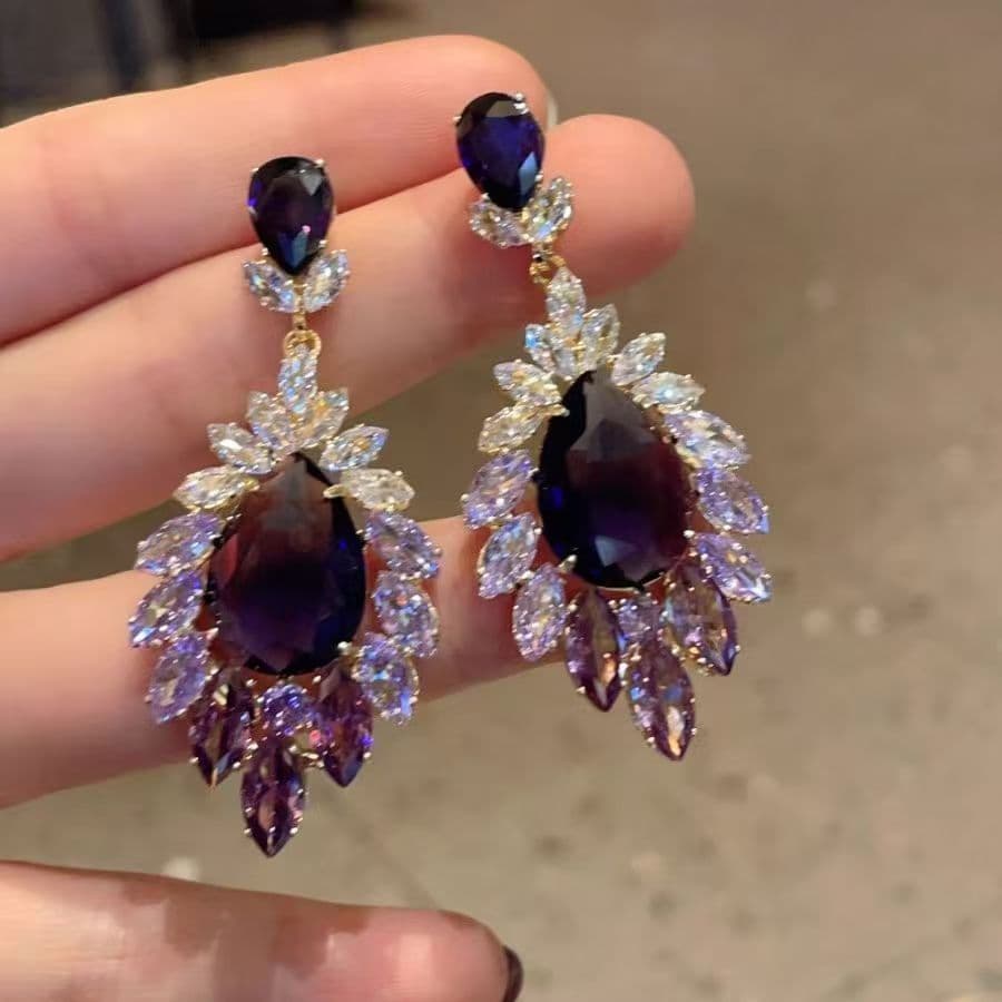 2026 New Long Earrings With Retro Hong Kong Vibe And Geometric Shape. Elegant, Distinctive And Easy To Match All Outfits. 8