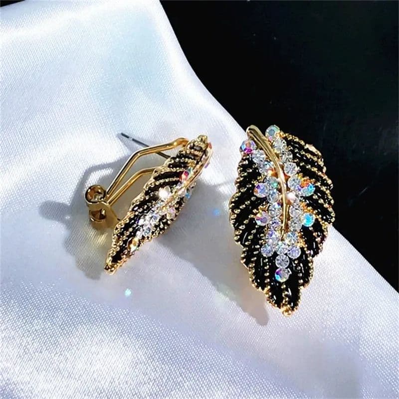 2026 New Earrings With Black Leaf And Zircon Inlay. Retro Geometric Design, Delicate Luxury, Stylish And Elegant, Popular Among Fashion Bloggers. 6
