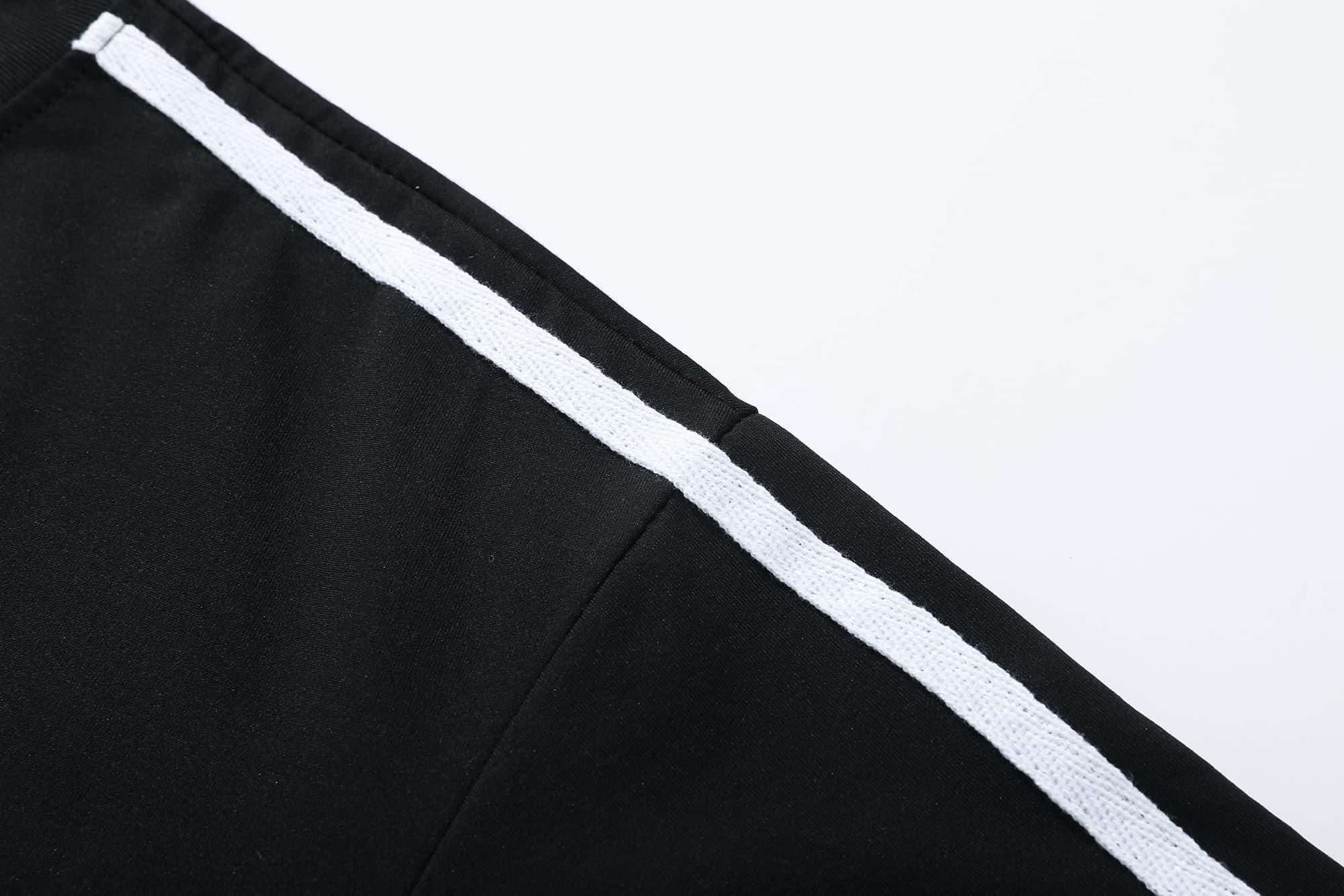 Summer Black And White Contrast Loose Round-neck Short-sleeve T-shirt For Men, Trendy Minimalist Versatile Casual Short-sleeve Top