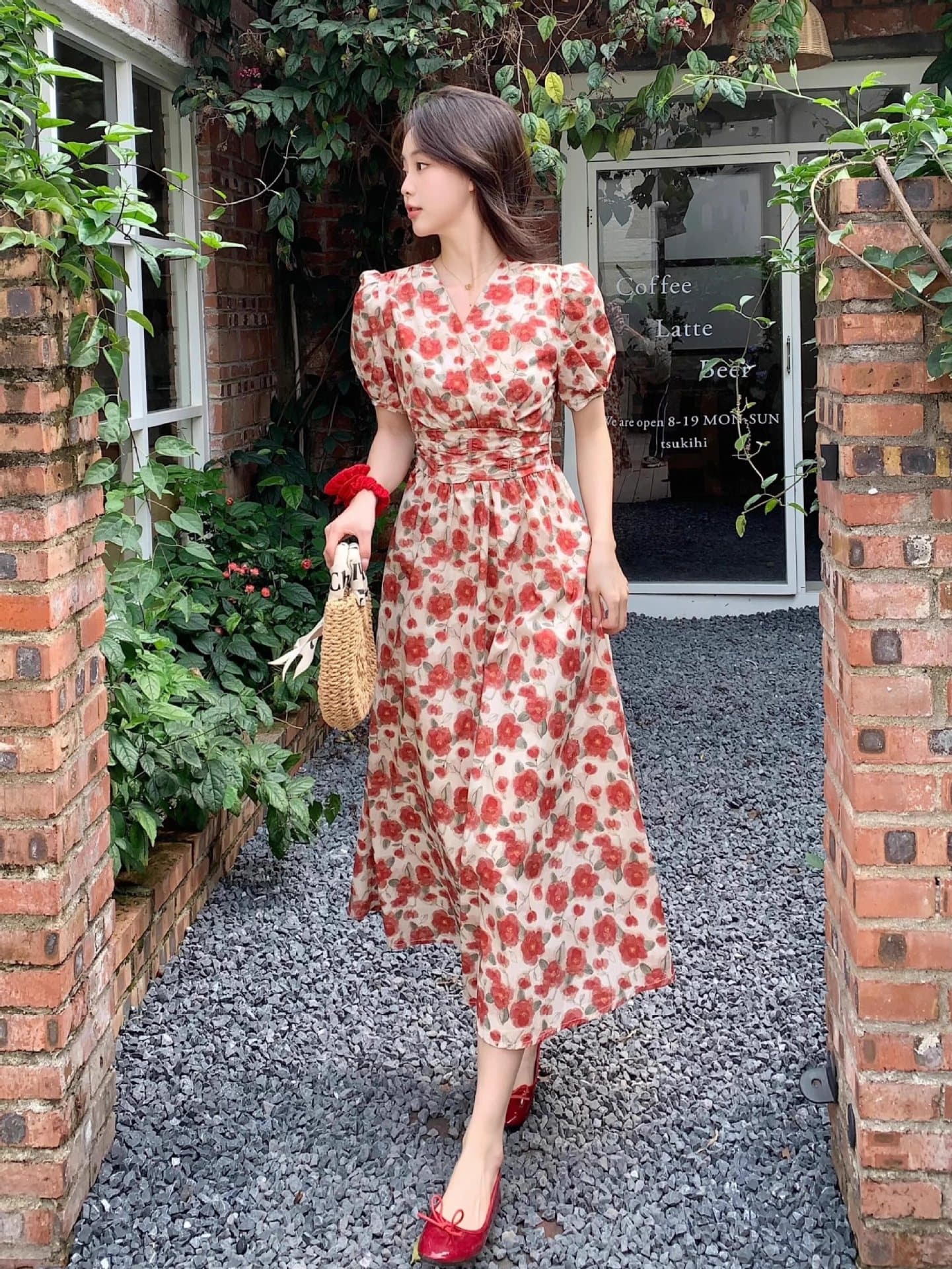 French-style Vintage Red V-neck Floral-print Dress For WomenSummer 5