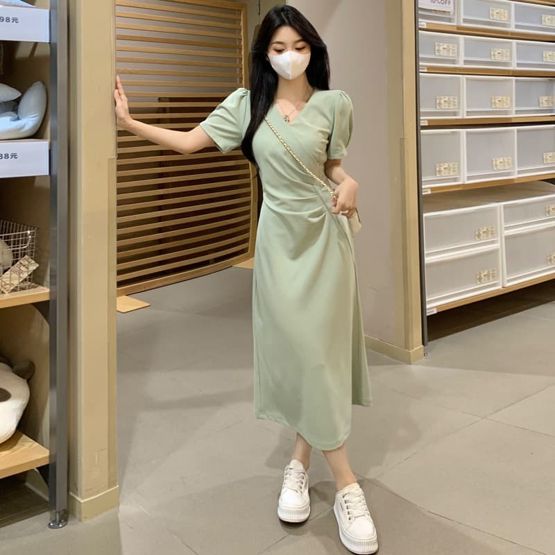 Summer New Arrival Pleated Design Slimming Dress