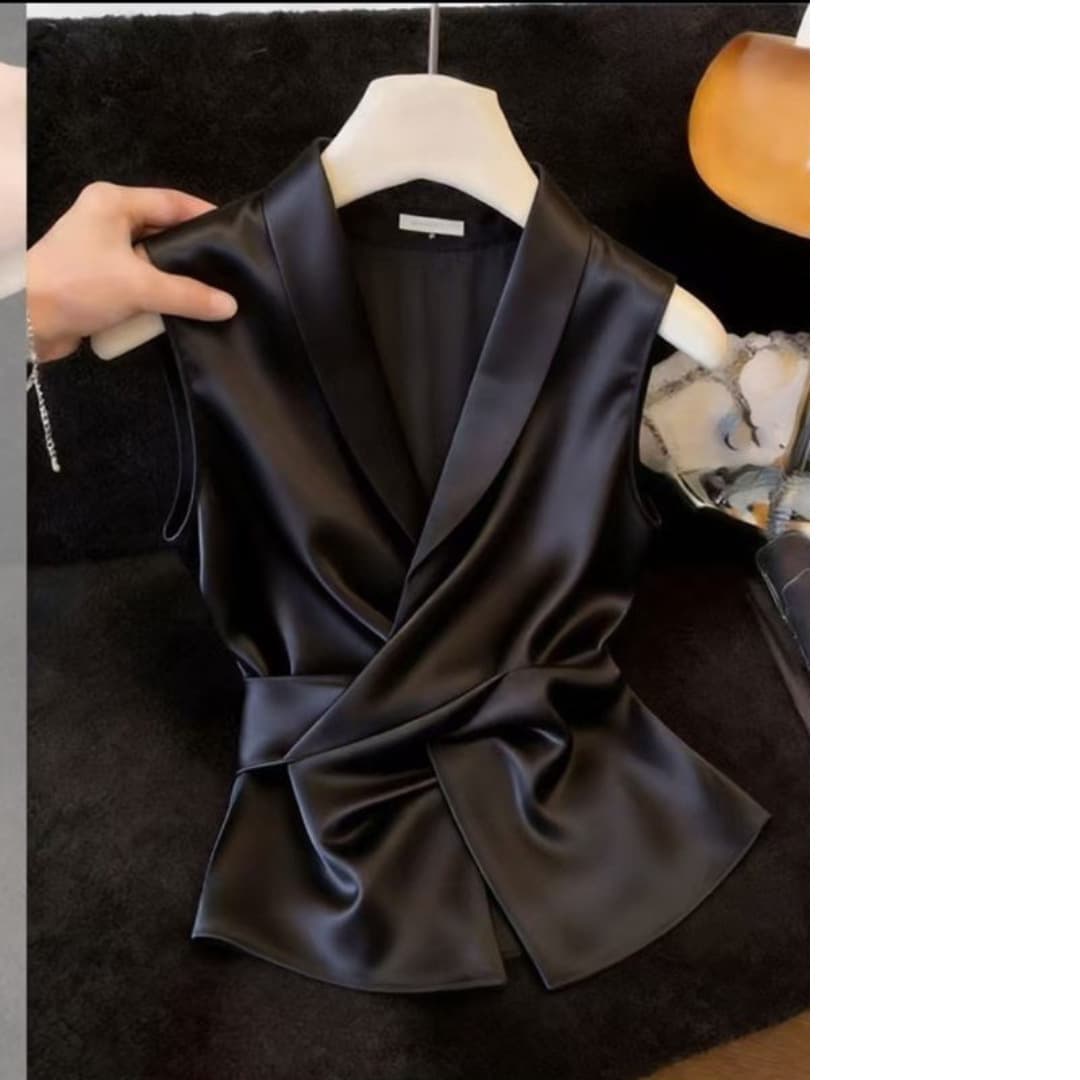 Exquisitely Beautiful French-style Satinwaisted Waistcoat For Women 2