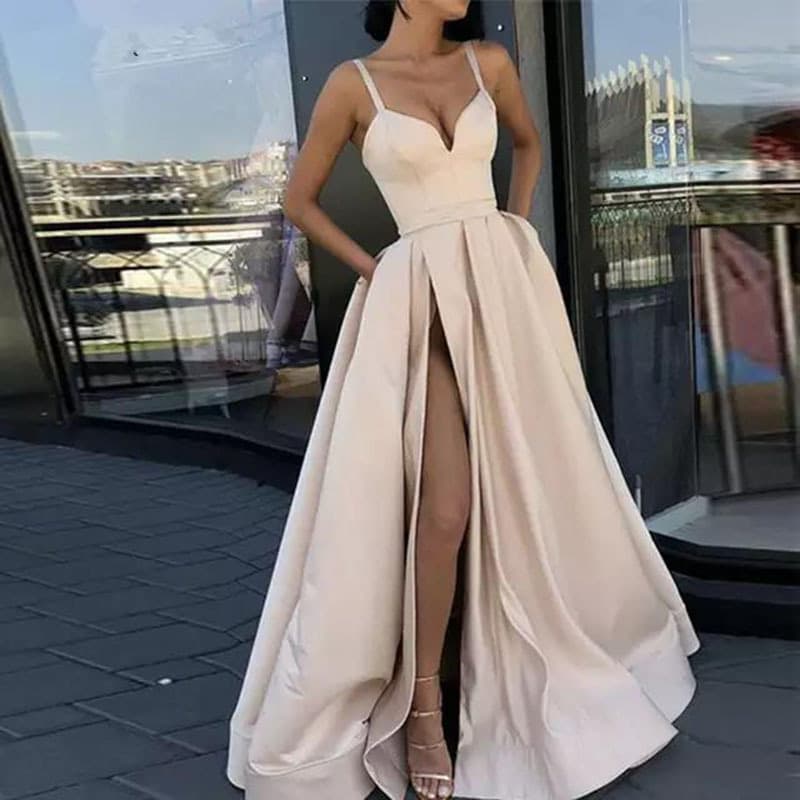 Slimming Color Slip Dress With A Trailing Satin Evening Gown For Banquets