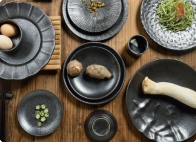 Japanese-style Bowls And Plates Traditional Black Earthenware Bowls For Home Use
