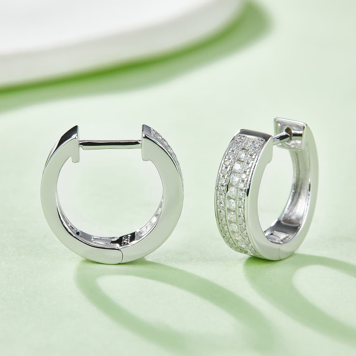 4.1g S925 Sterling Silver 86 Stone Moissanite Hoop Earrings Chunky Pave Huggie Hoops With GRA Certificate, Platinum Plated Jewelry Gift Box Set For Women 8