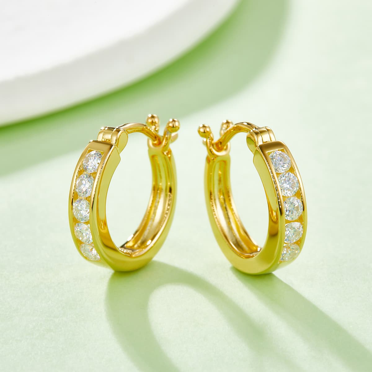 3.3g S925 Sterling Silver 10-Stone Moissanite Hoop Earrings 15.5mm Channel Set Huggie Hoops With GRA, Platinum Plated Jewelry Gift Box Set For Women 7