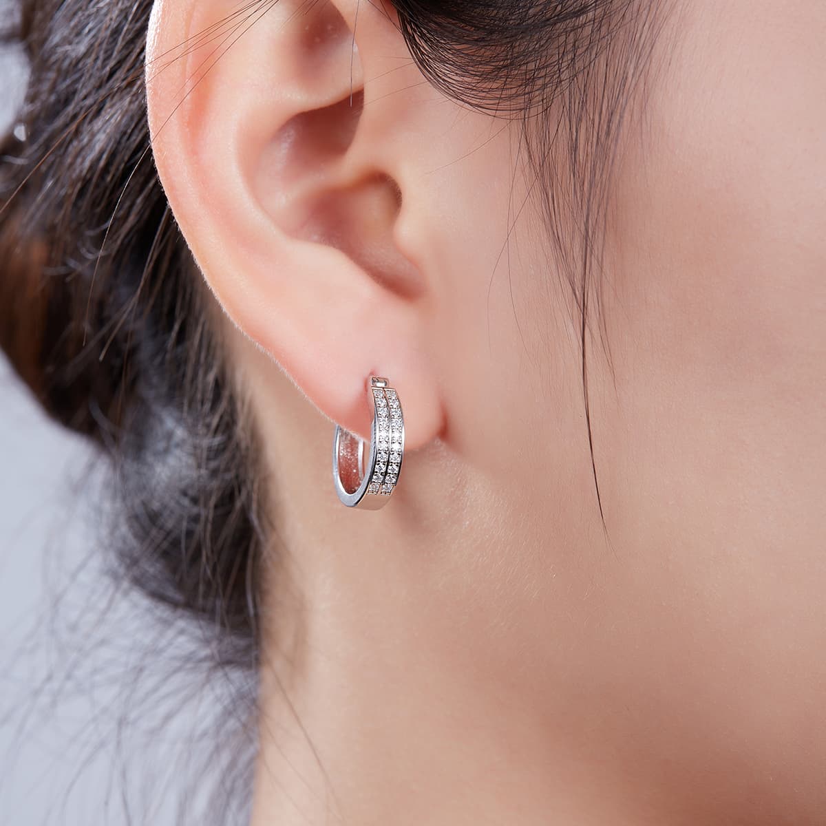 3.3g S925 Sterling Silver Double Row Moissanite Hoop Earrings 16mm Platinum Plated Hinged Hoops With GRA Certificate, Jewelry Gift Box Set For Women 4