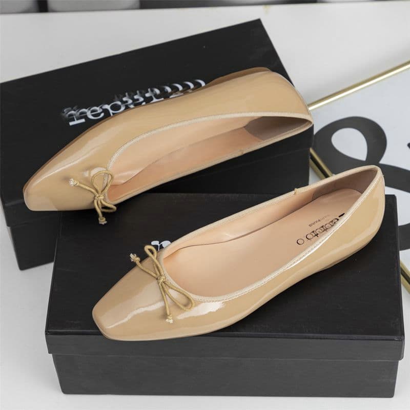 French-style Vintage Square-toe Patent Leather Low-cut Pumps 2