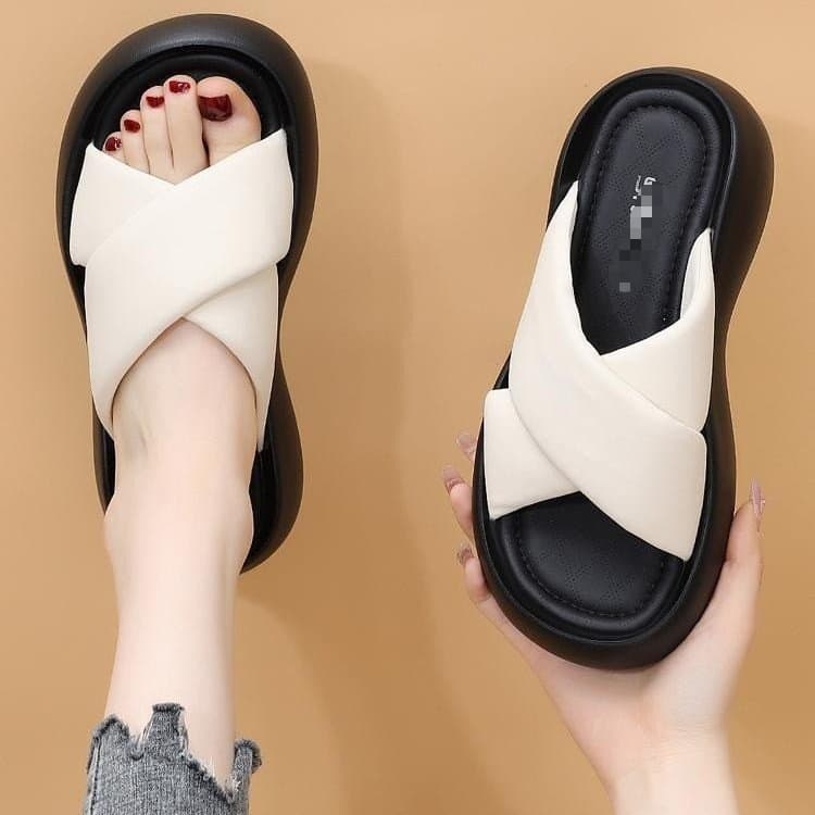 Soft-soled Slide Sandals For Outdoor Wear In Summer 2