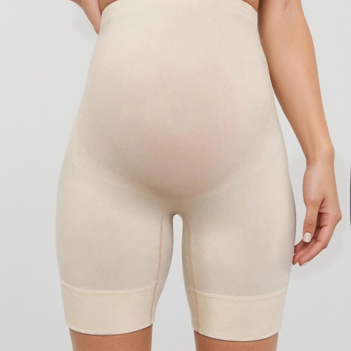 Maternity High-Waisted Seamless Yoga Shorts Plus Size 5