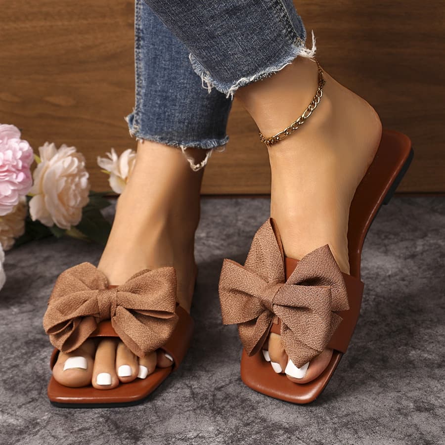 Bow-knot Large-size Slippers Womens Flat-strapped Beach Sandals 4