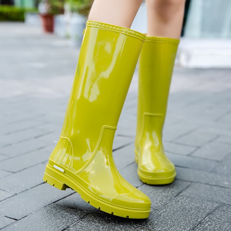 Womens Fashionable Waterproof High-Top Rain Boots For Outdoor Wear 2