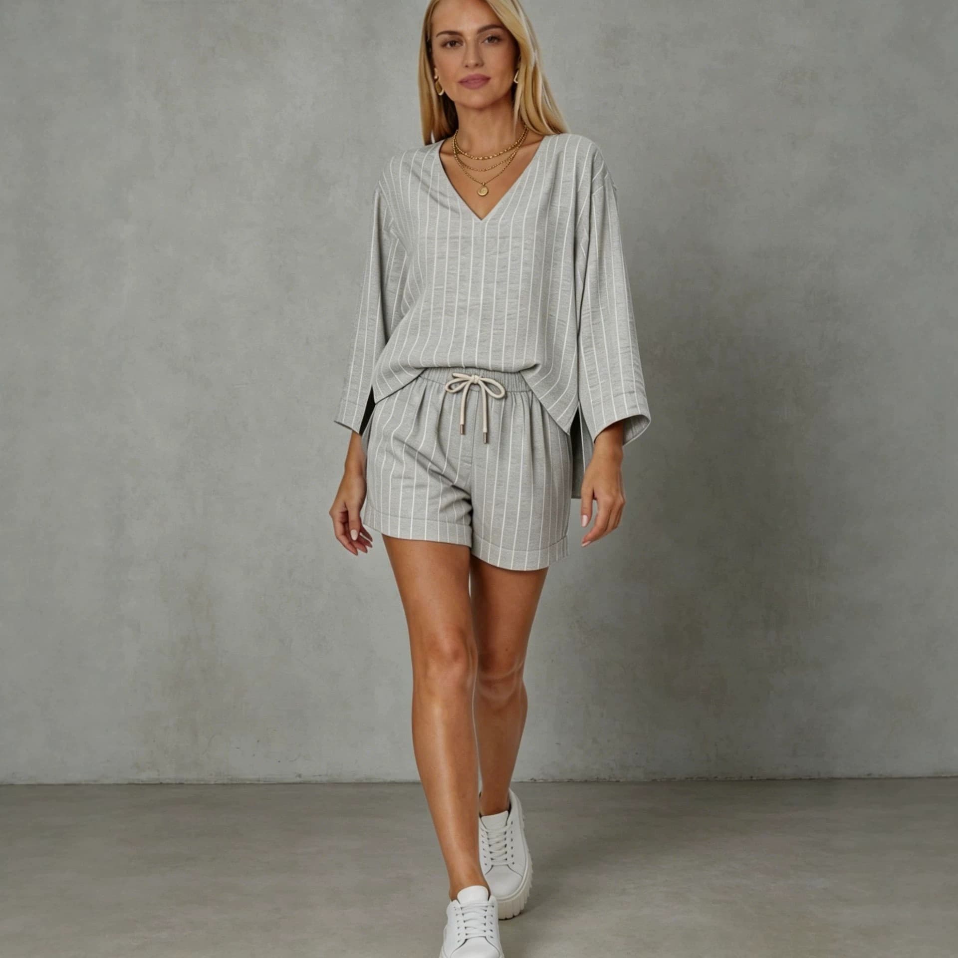 Womens Loose-fit V-neck Long-sleeve Shorts Set 9