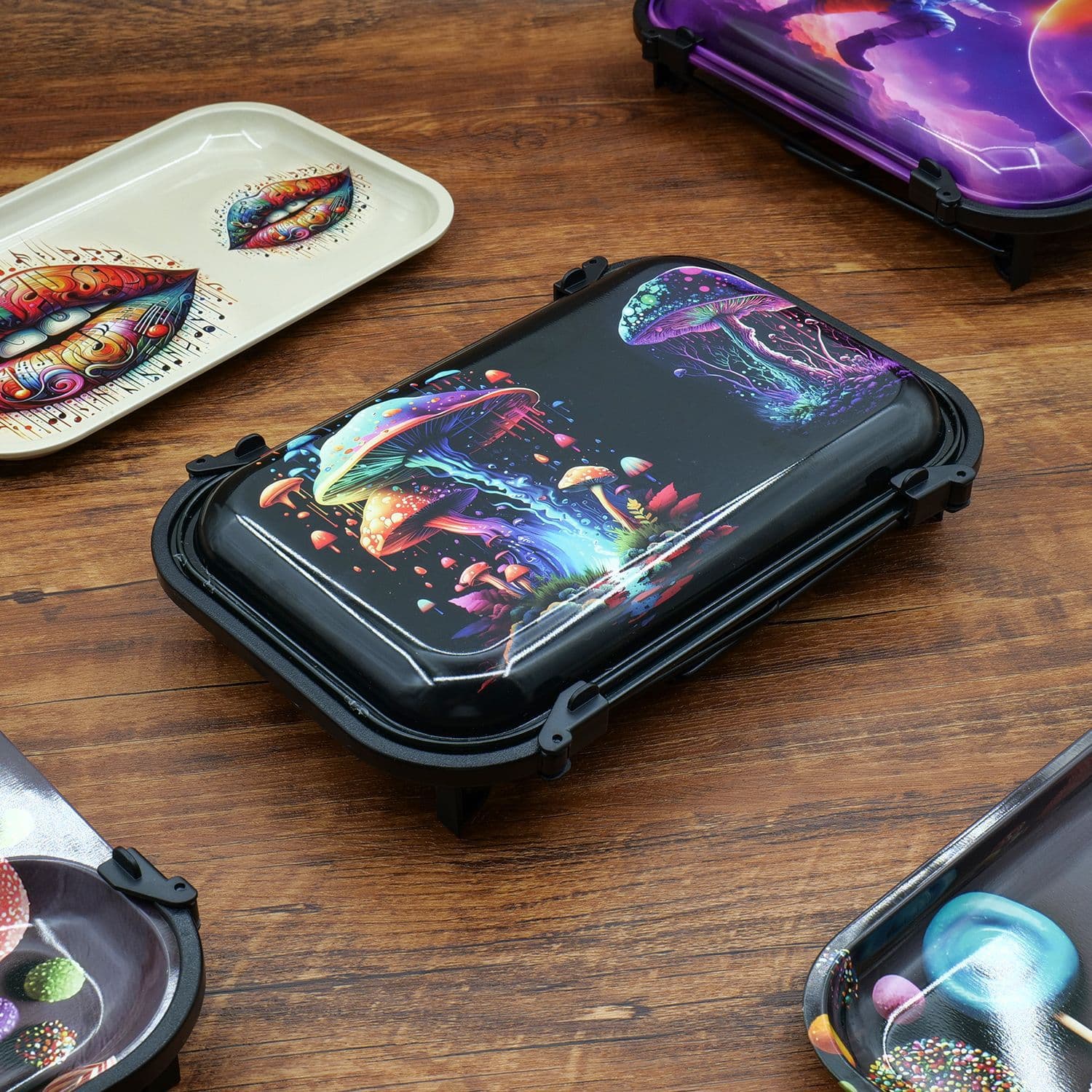 Fashionable And Personalized Magnetic-Lid Cigarette Tray 13