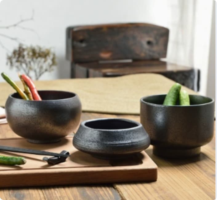 Japanese-style Bowls And Plates Traditional Black Earthenware Bowls For Home Use 4