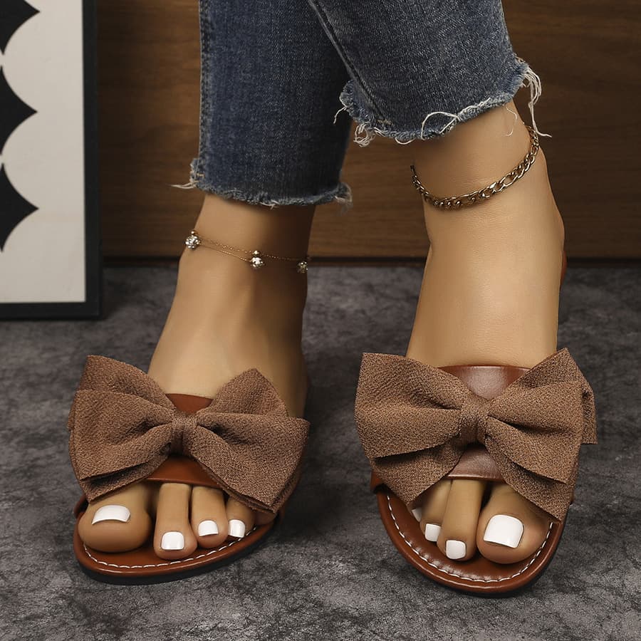 Bow-knot Large-size Slippers Womens Flat-strapped Beach Sandals 2